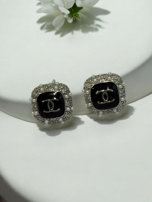 BLACK DIAMOND WREN EARRINGS