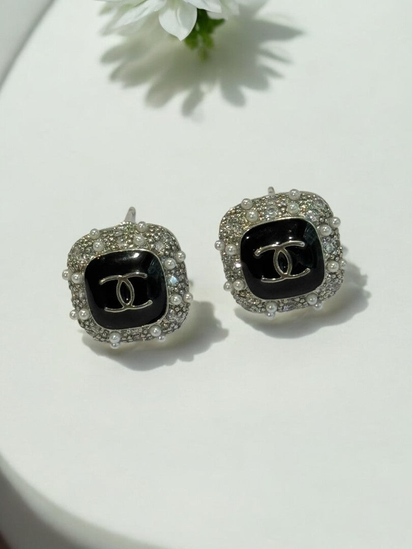 BLACK DIAMOND WREN EARRINGS