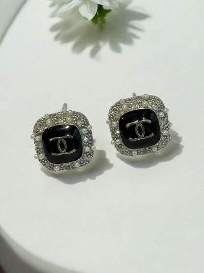 BLACK DIAMOND WREN EARRINGS