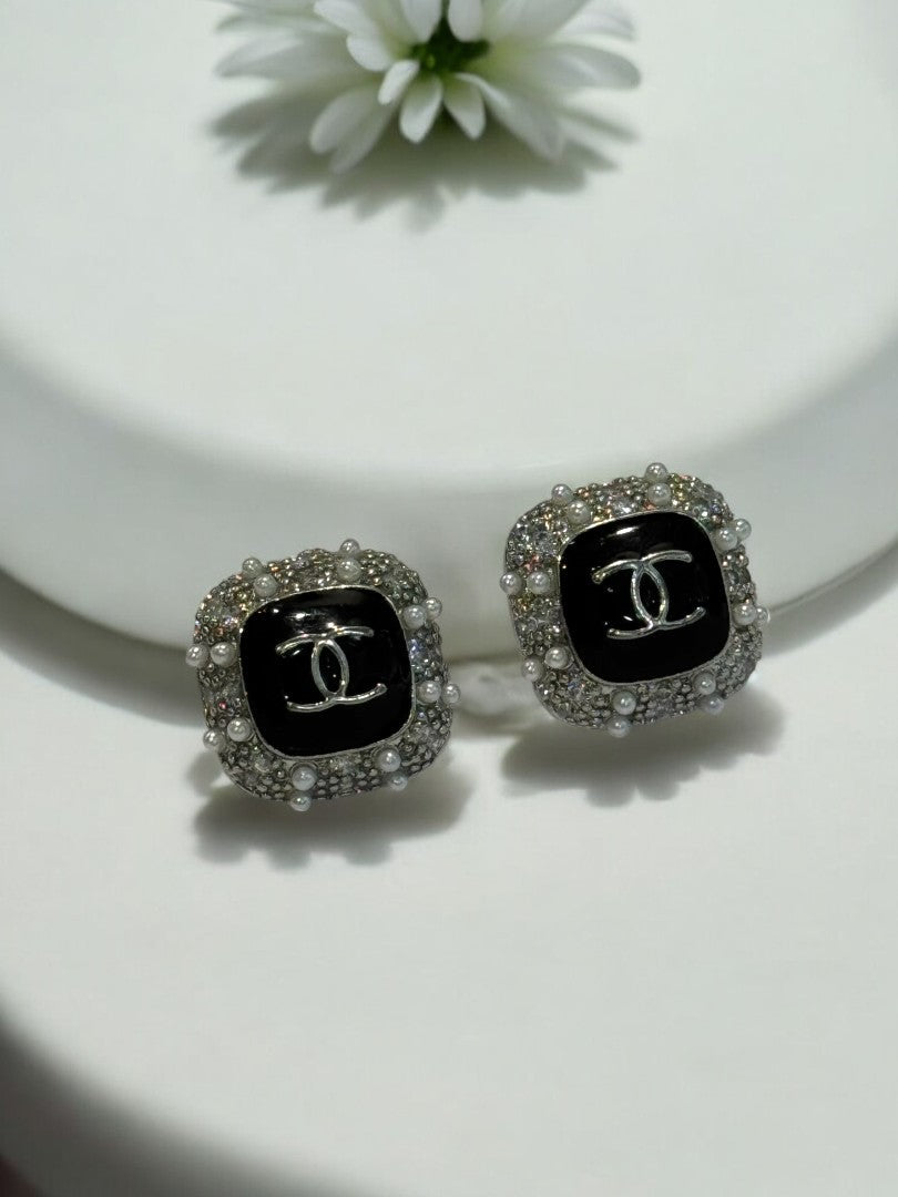 BLACK DIAMOND WREN EARRINGS
