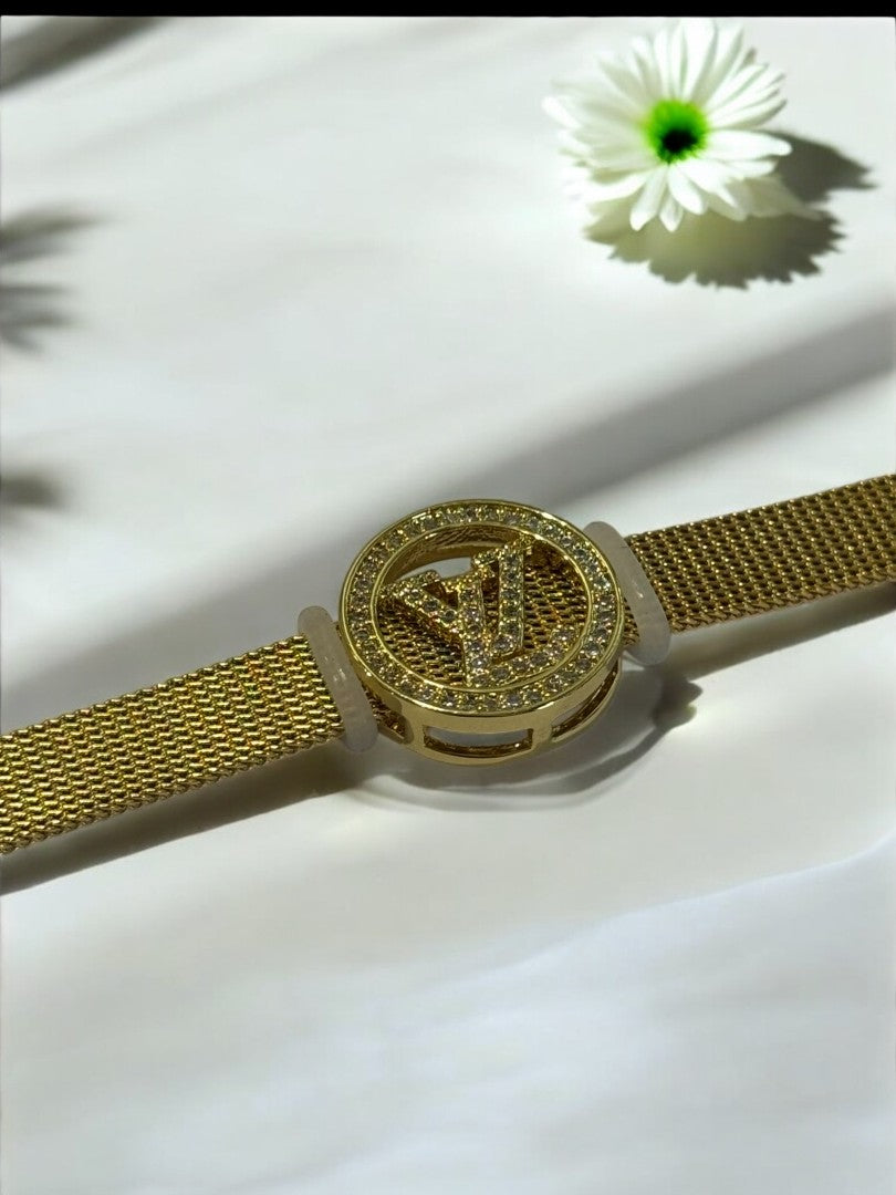 GOLDEN DIAMOND UTKARSHA LV BELT BRACELET