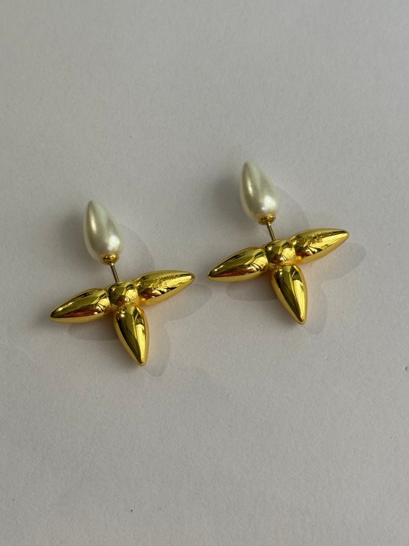 GOLDEN PEARL LV SETTIE EARRINGS