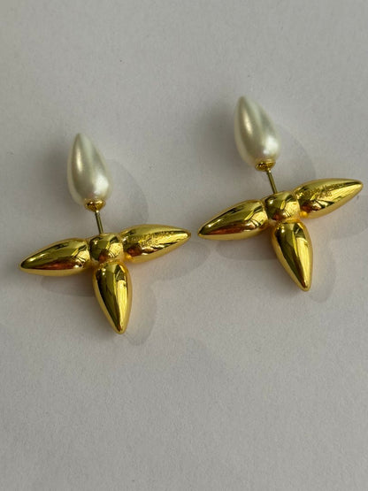 GOLDEN PEARL LV SETTIE EARRINGS