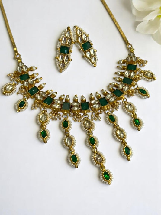 GREEN RUCHIKA KUNDAN JEWELLERY SET
