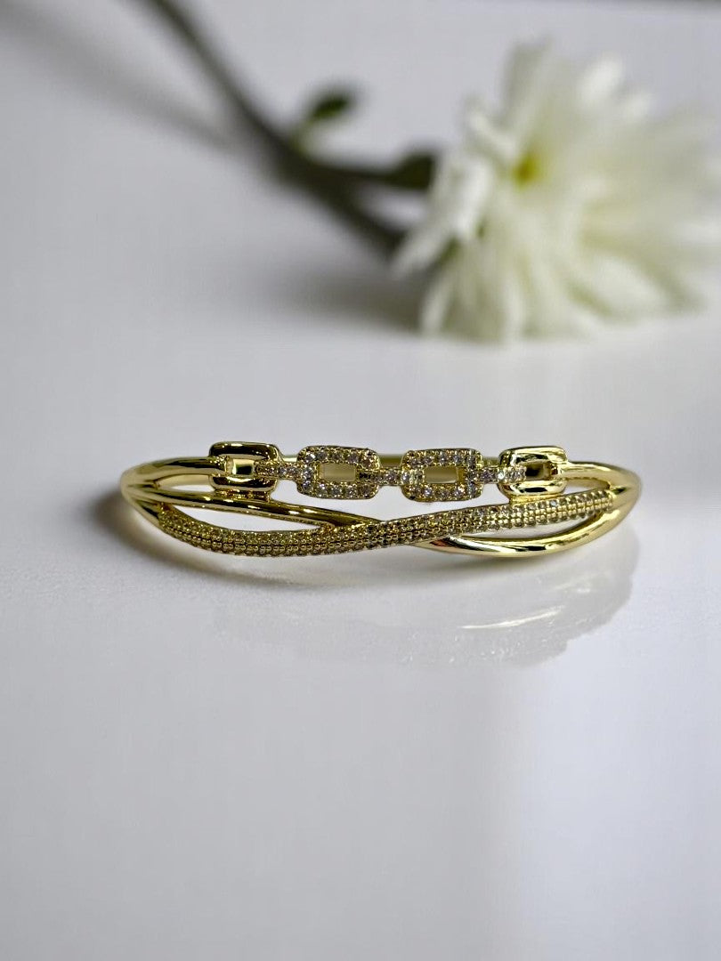 GOLDEN DIAMOND CHAIN ONALD BRACELET