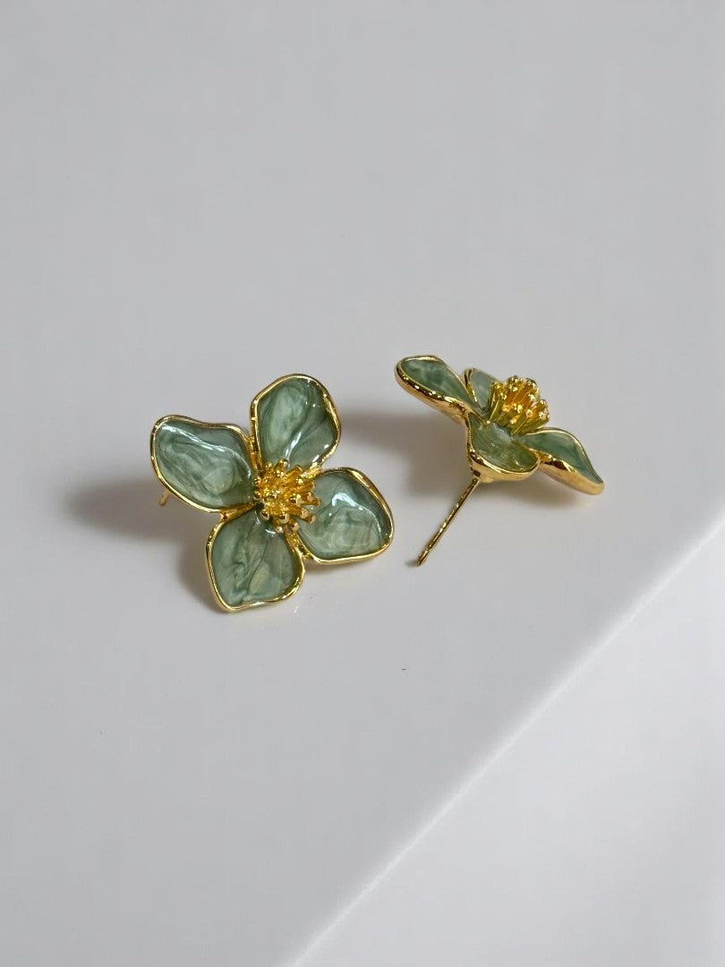 SEA GREEN  RESIN ASON EARRINGS