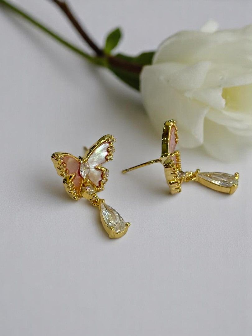 PINK RESIN BUTTERFLY JEFRREY EARRINGS