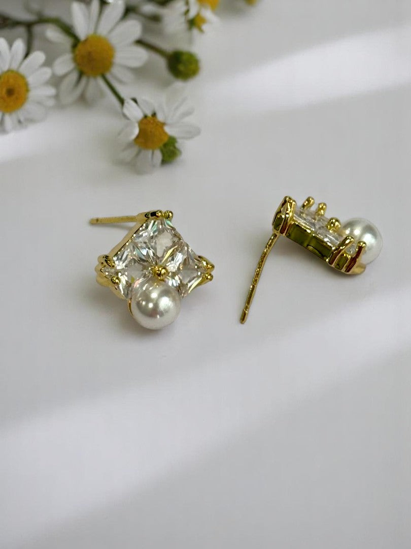 DIAMOND PEARL ENJAMIN EARRINGS