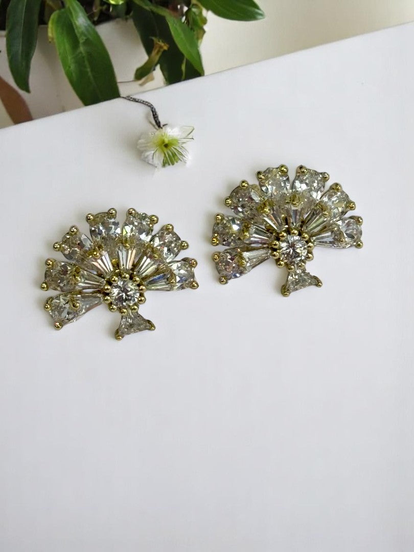 GOLDEN DIAMOND EXANDER EARRINGS