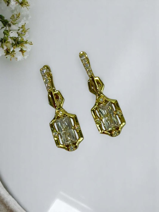 GOLDEN RECTANGULAR DIAMOND COLE EARRINGS