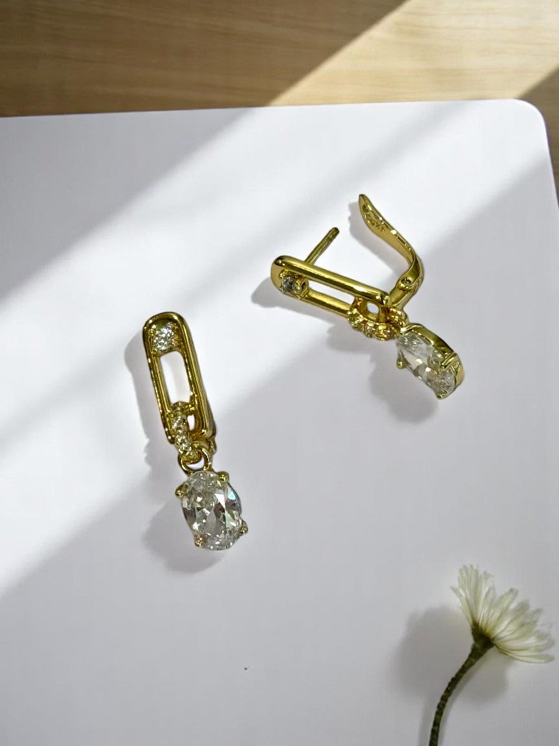 GOLDEN VIVIENNE WESTWOOD SHIKSHA EARRINGS