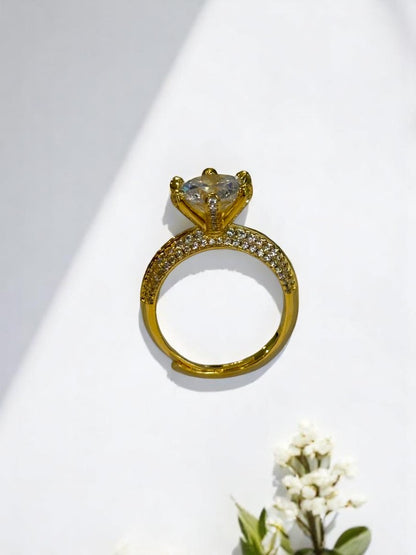 GOLD DIAMOND ARYANSHI RING