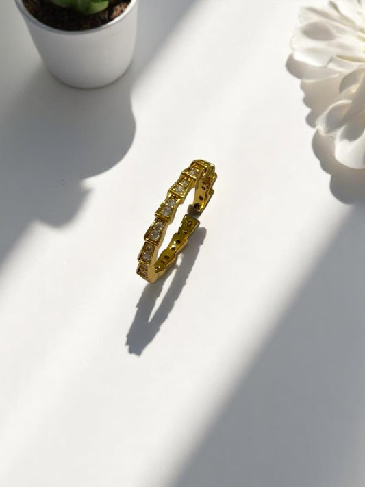 GOLDEN DIAMOND BHAVIKSHA RING