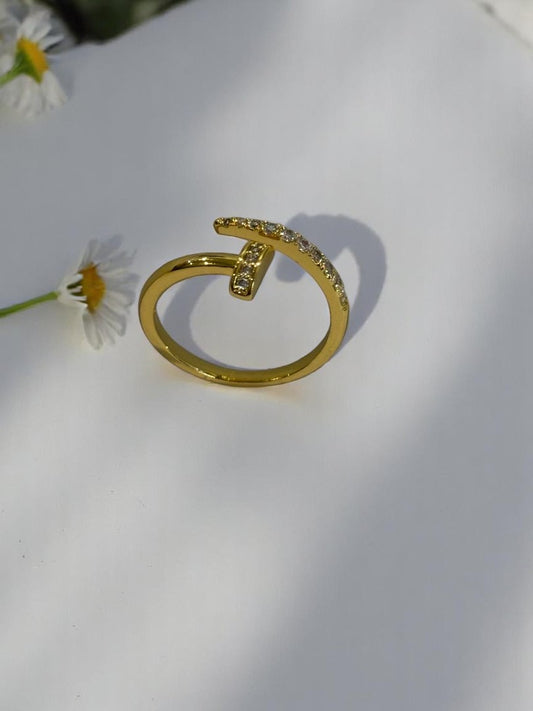 GOLDEN DIAMOND NAIL DHRUVINA RING