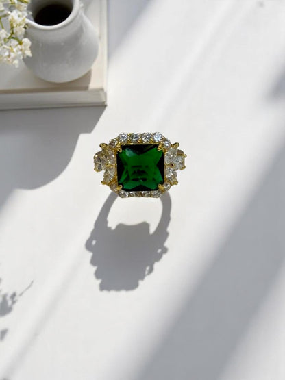 GREEN DIAMOND HRUVINA RING