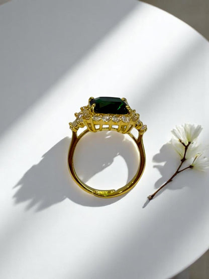 GREEN DIAMOND HRUVINA RING