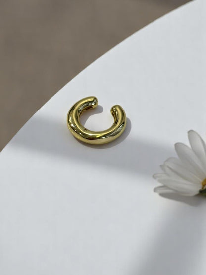 GOLDEN JONAH EAR CUFF