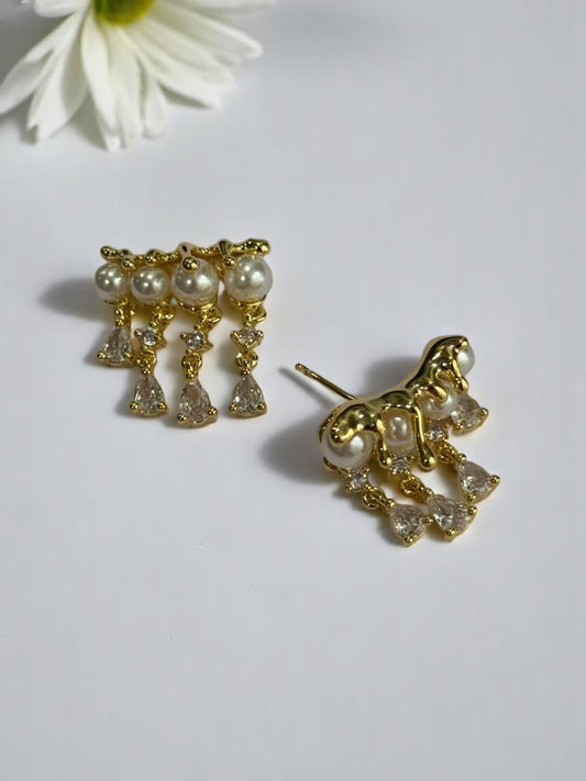 GOLDEN PEARL DIAMOND JOEL EARRINGS