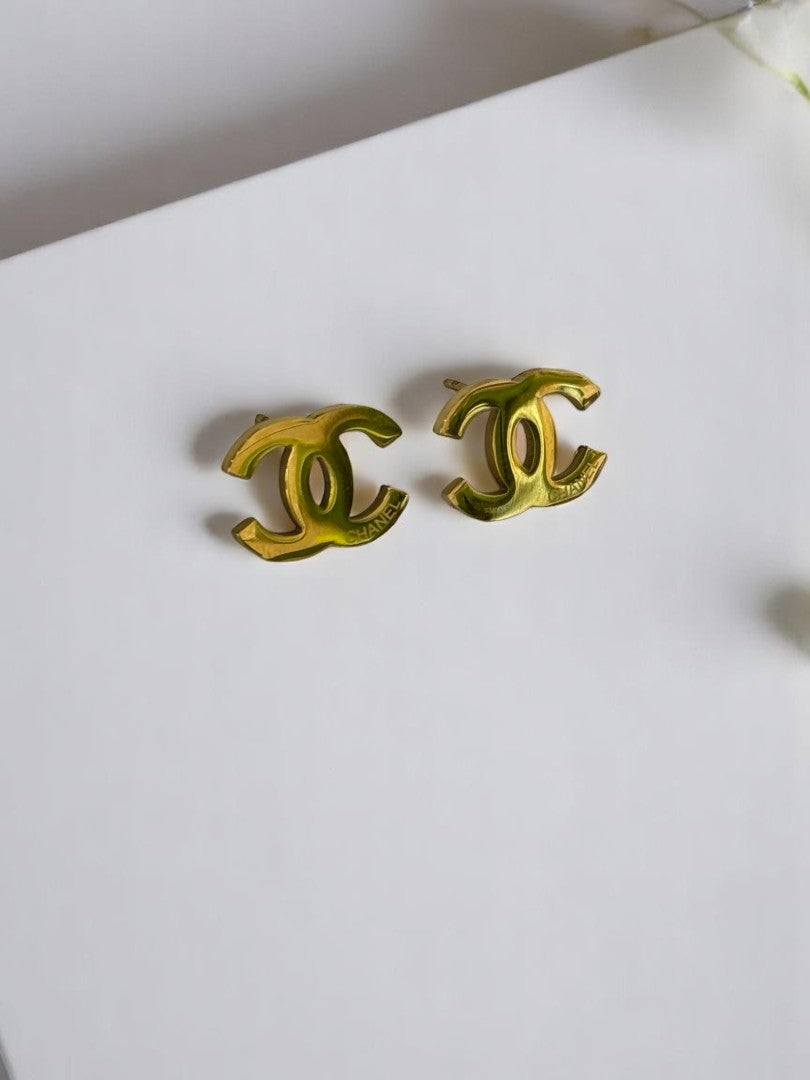 GOLDEN CHANEL JAZIEL EARRINGS