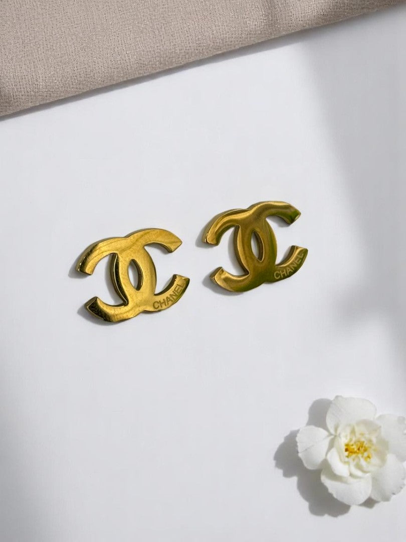 GOLDEN CHANEL JAZIEL EARRINGS