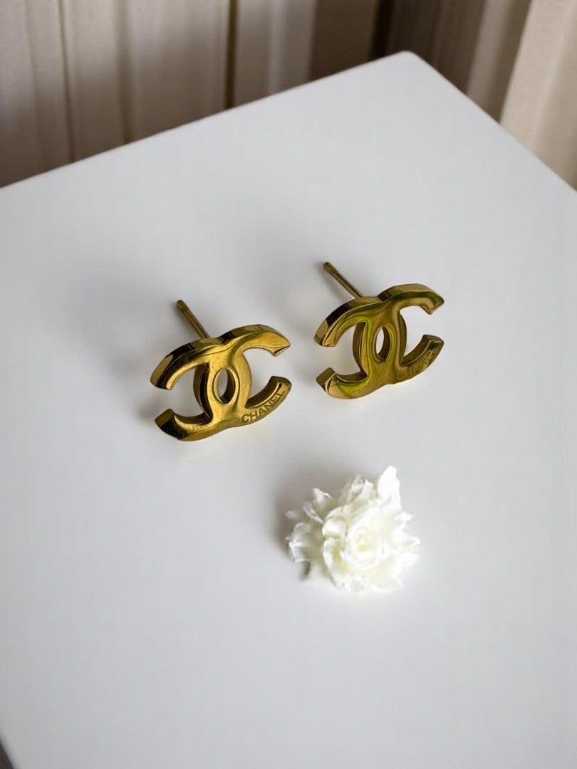 GOLDEN CHANEL JAZIEL EARRINGS