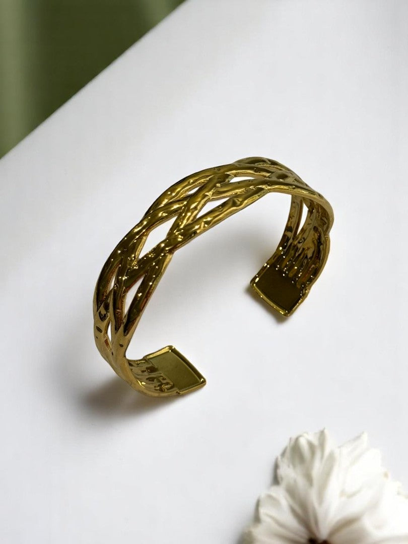GOLDEN RILEY BRACELET (CUFF)