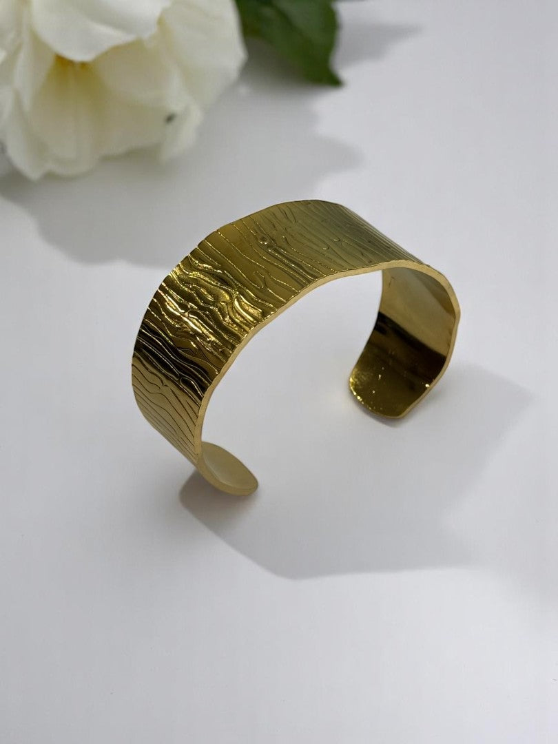 GOLDEN MILAAN BRACELET (CUFF)