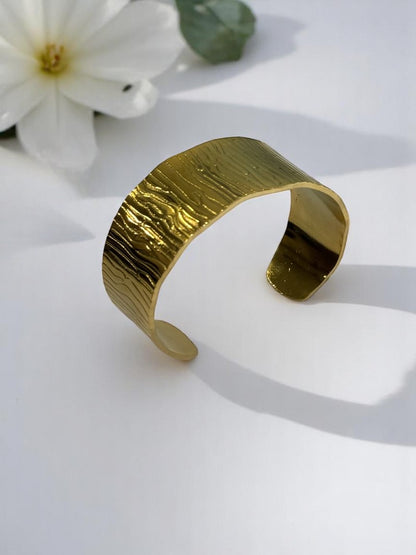 GOLDEN MILAAN BRACELET (CUFF)
