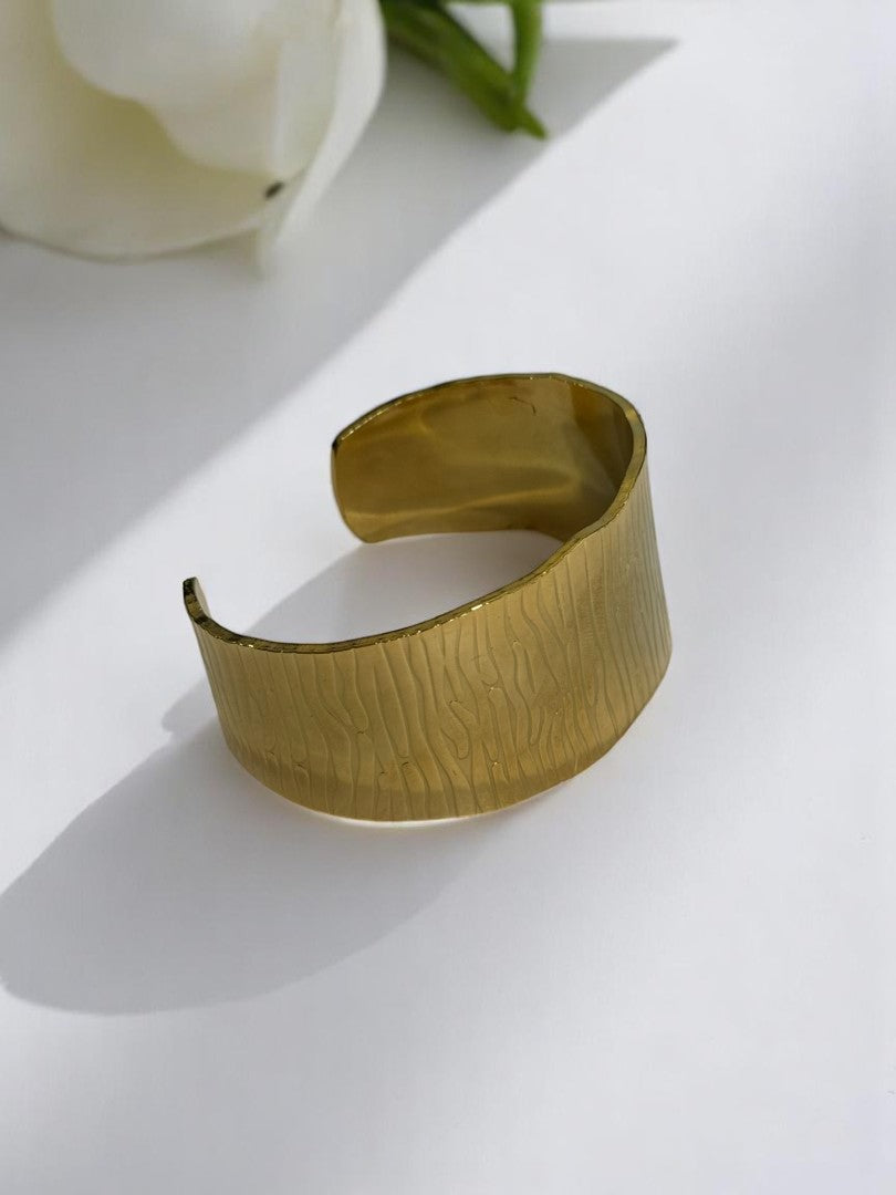 GOLDEN MILAAN BRACELET (CUFF)