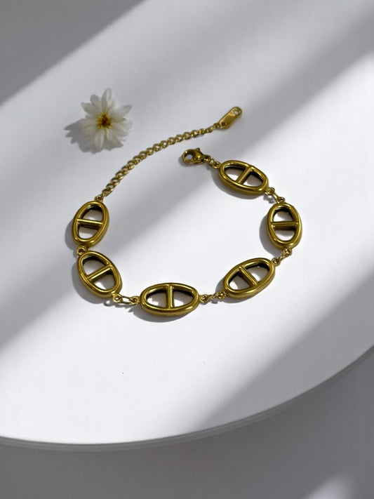 GOLDEN CD KYRIE BRACELET