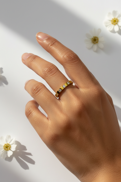 GOLDEN DIAMOND STEVEN RING