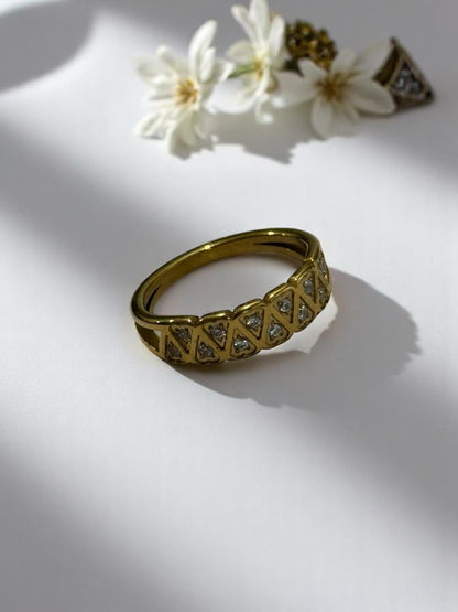 GOLDEN DIAMOND TRISTAN RING