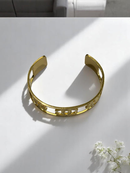 GOLDEN CHANEL FLOWER ENIX BRACELET (CUFF)