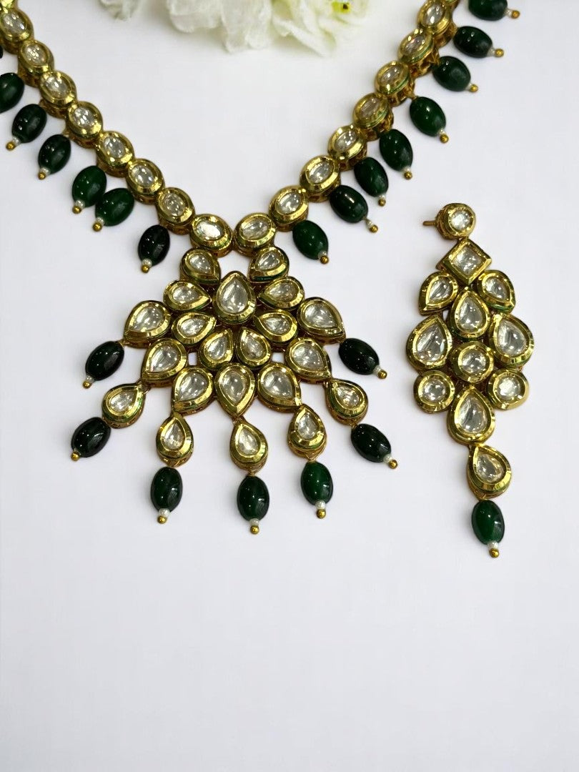 GOLDEN ABHILAKSHI JEWELLERY SET