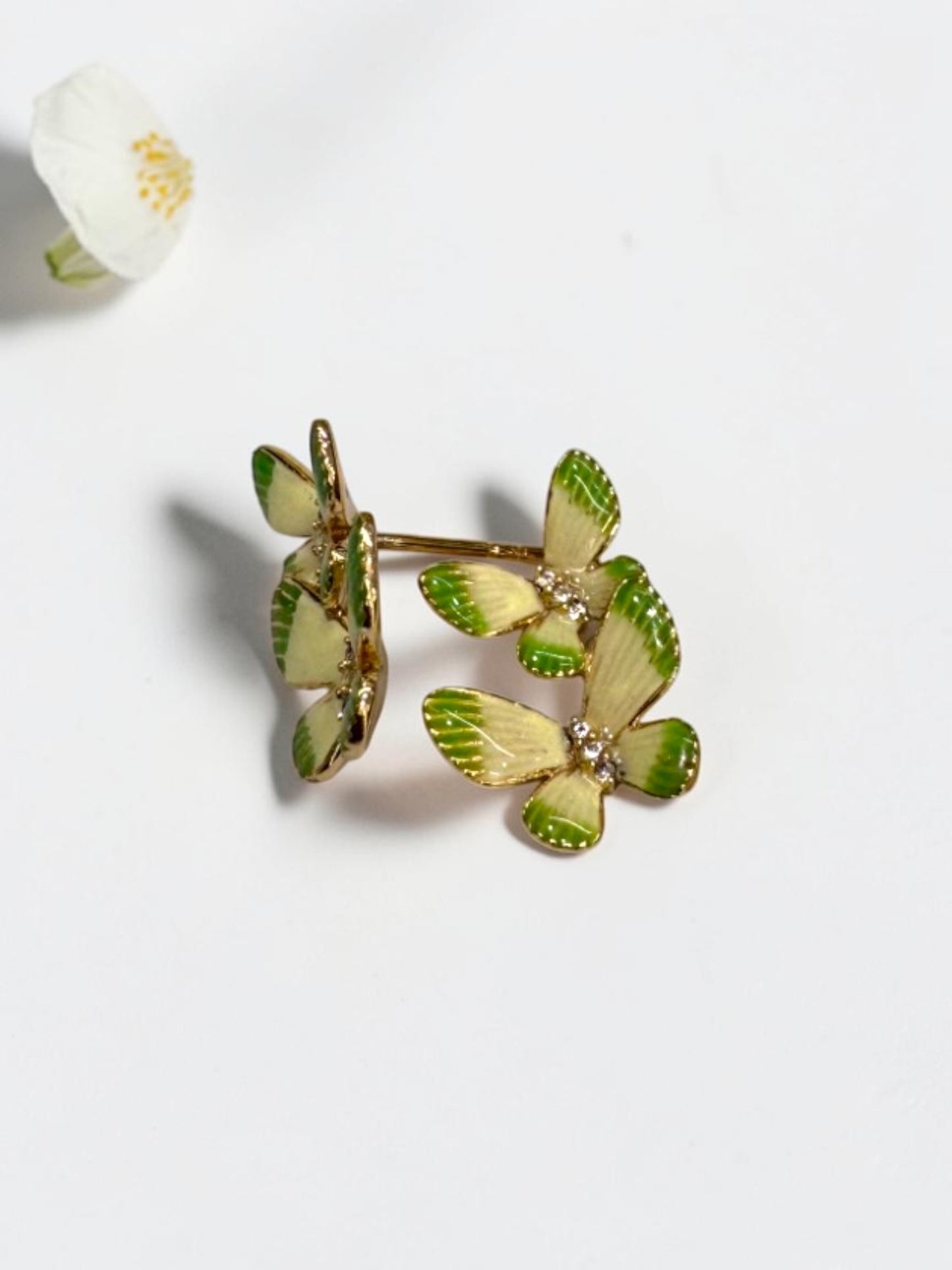 LIGHT GREEN BUTTERFLY DARNELL EARRINGS