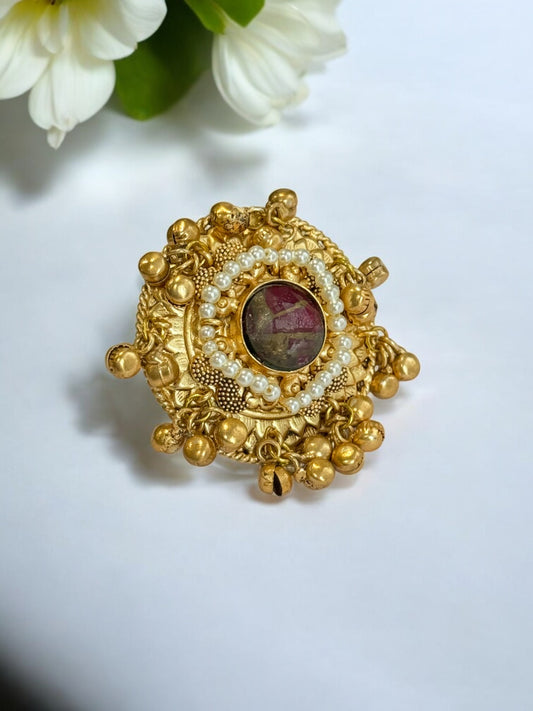 MAGENTA VIRANSHI GERMAN SILVER RING