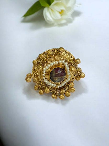MAGENTA VIRANSHI GERMAN SILVER RING