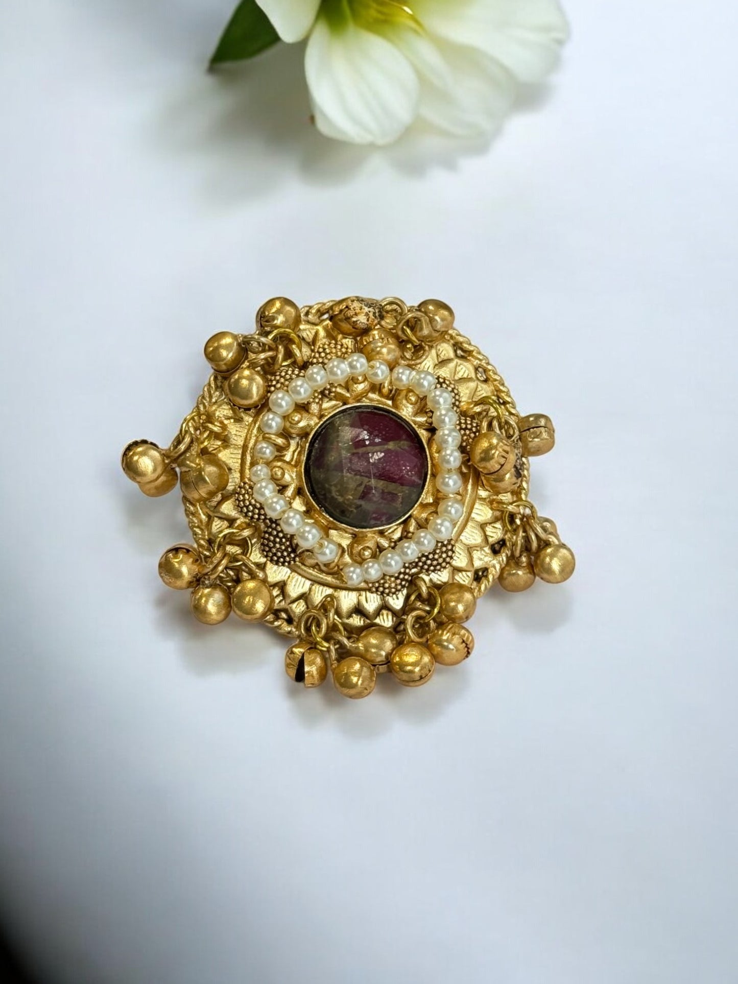 MAGENTA VIRANSHI GERMAN SILVER RING