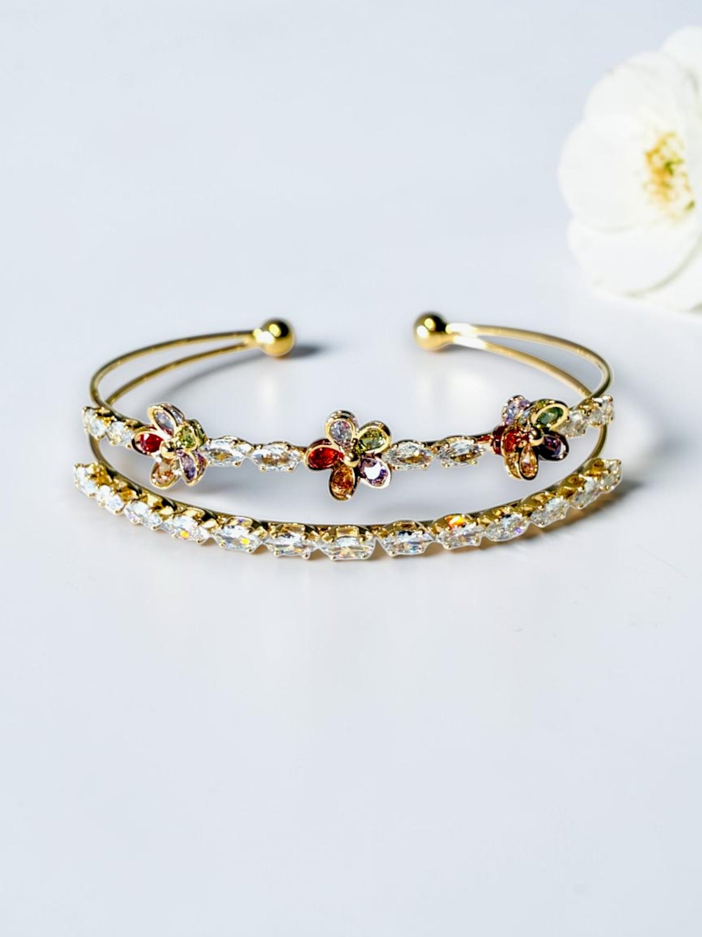 MULTI FLOWER DIAMOND IMERSON BRACELET (CUFF)