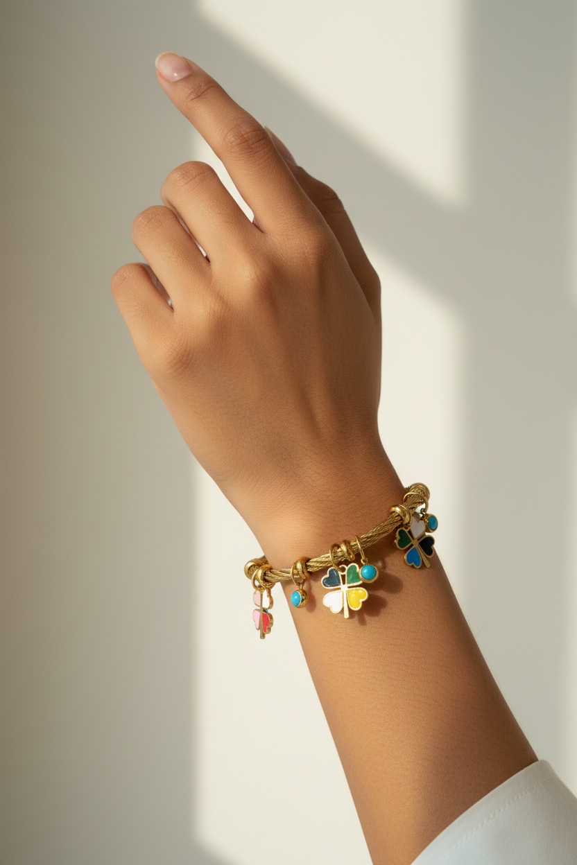 MULTI LIOR CHARMS BRACELET