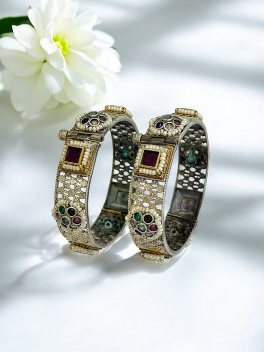 MULTI MUKITA GERMAN SILVER BANGLE