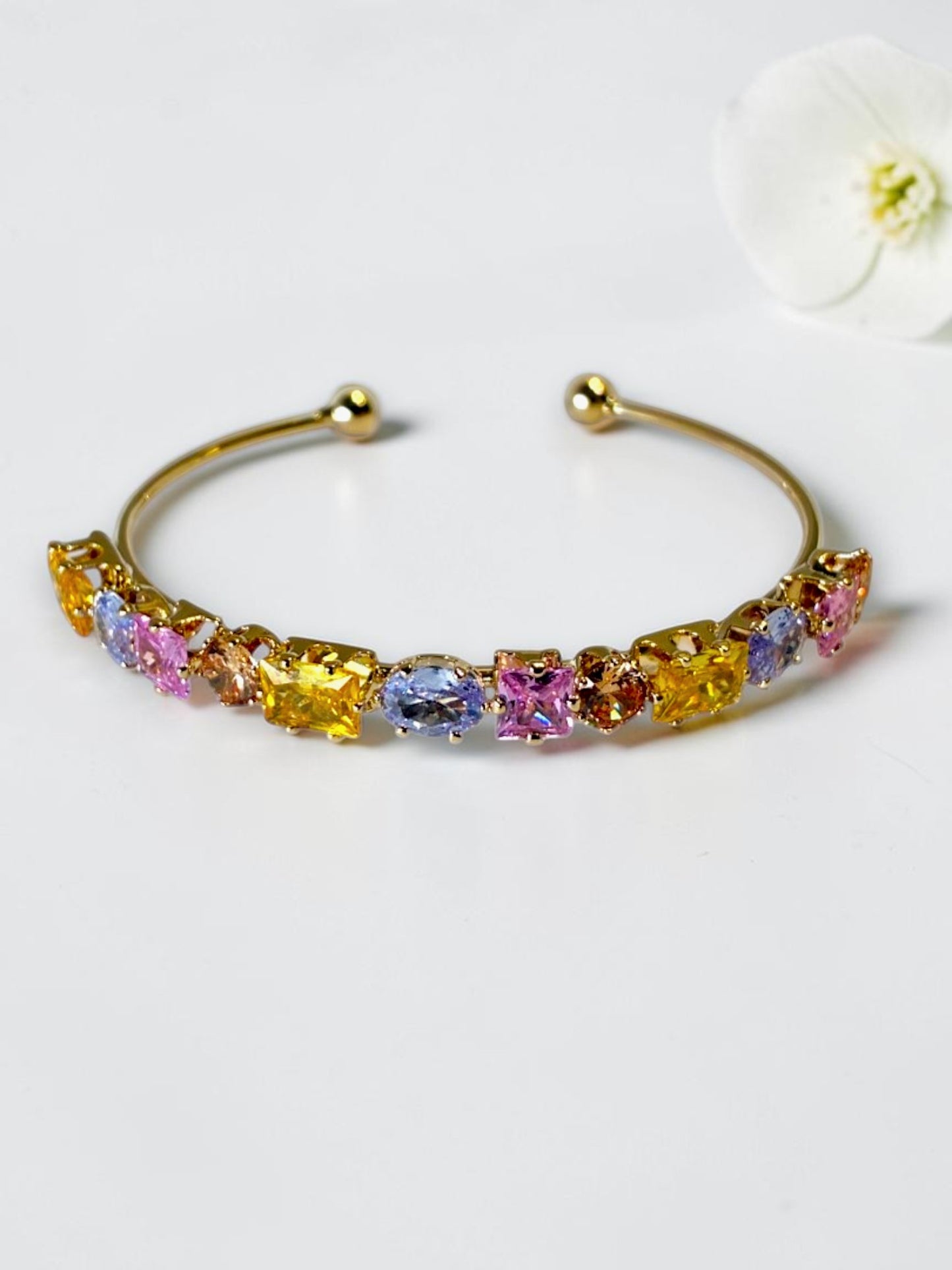 MULTI SQUARE DIAMOND ELANIE BRACELET (CUFF)