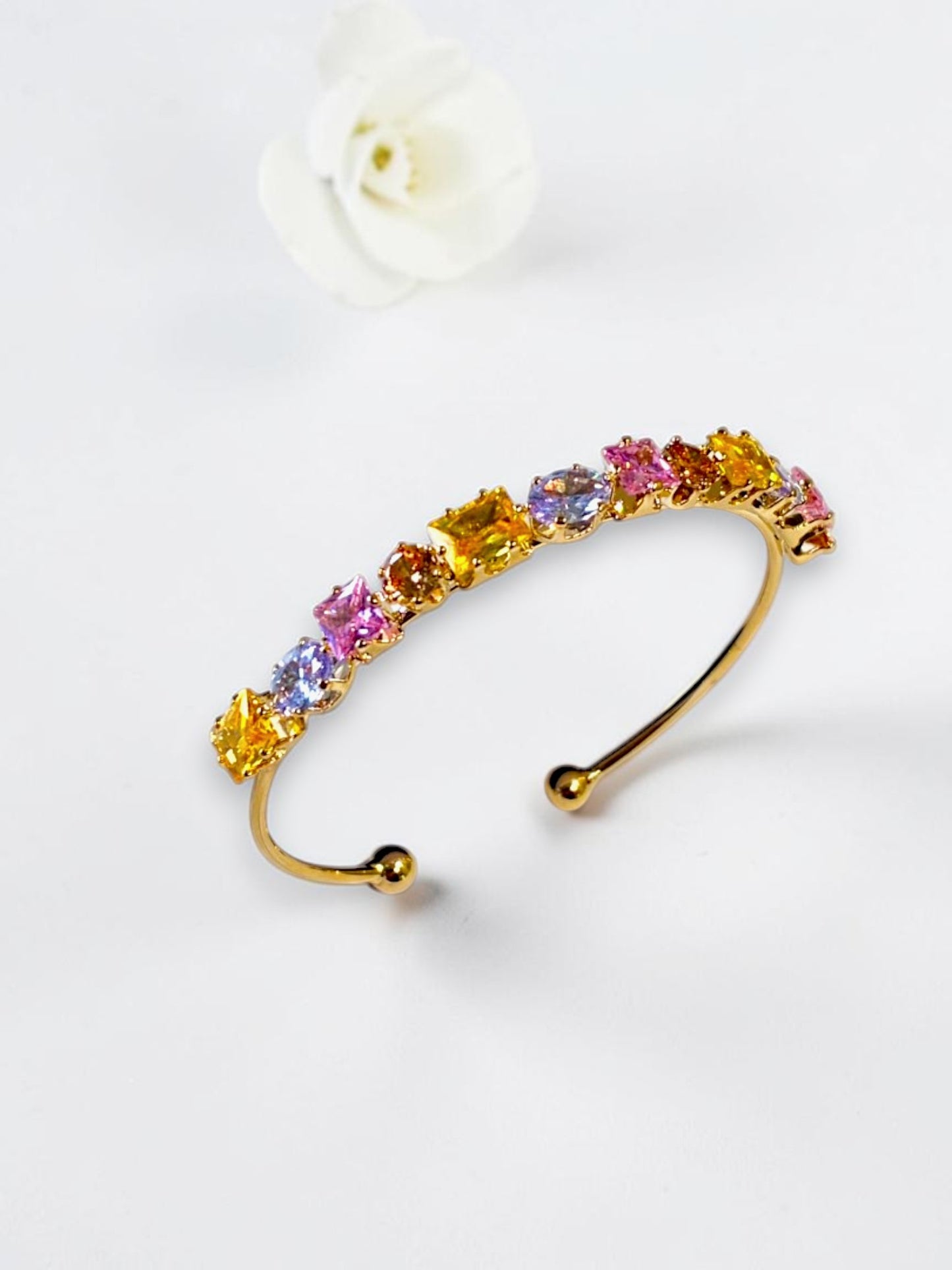 MULTI SQUARE DIAMOND ELANIE BRACELET (CUFF)