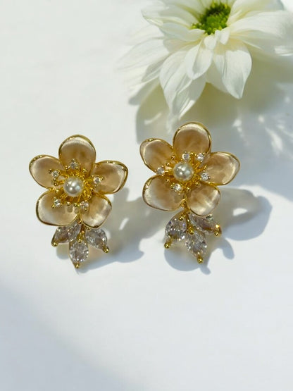 LIGHT PINK FLOWER HANRY EARRINGS