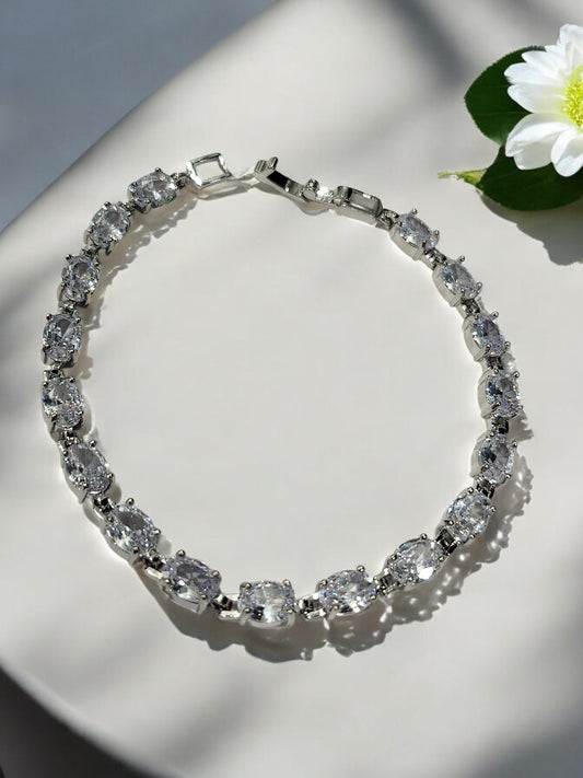 92.5 SILVER OVAL DIAMOND BRACELET