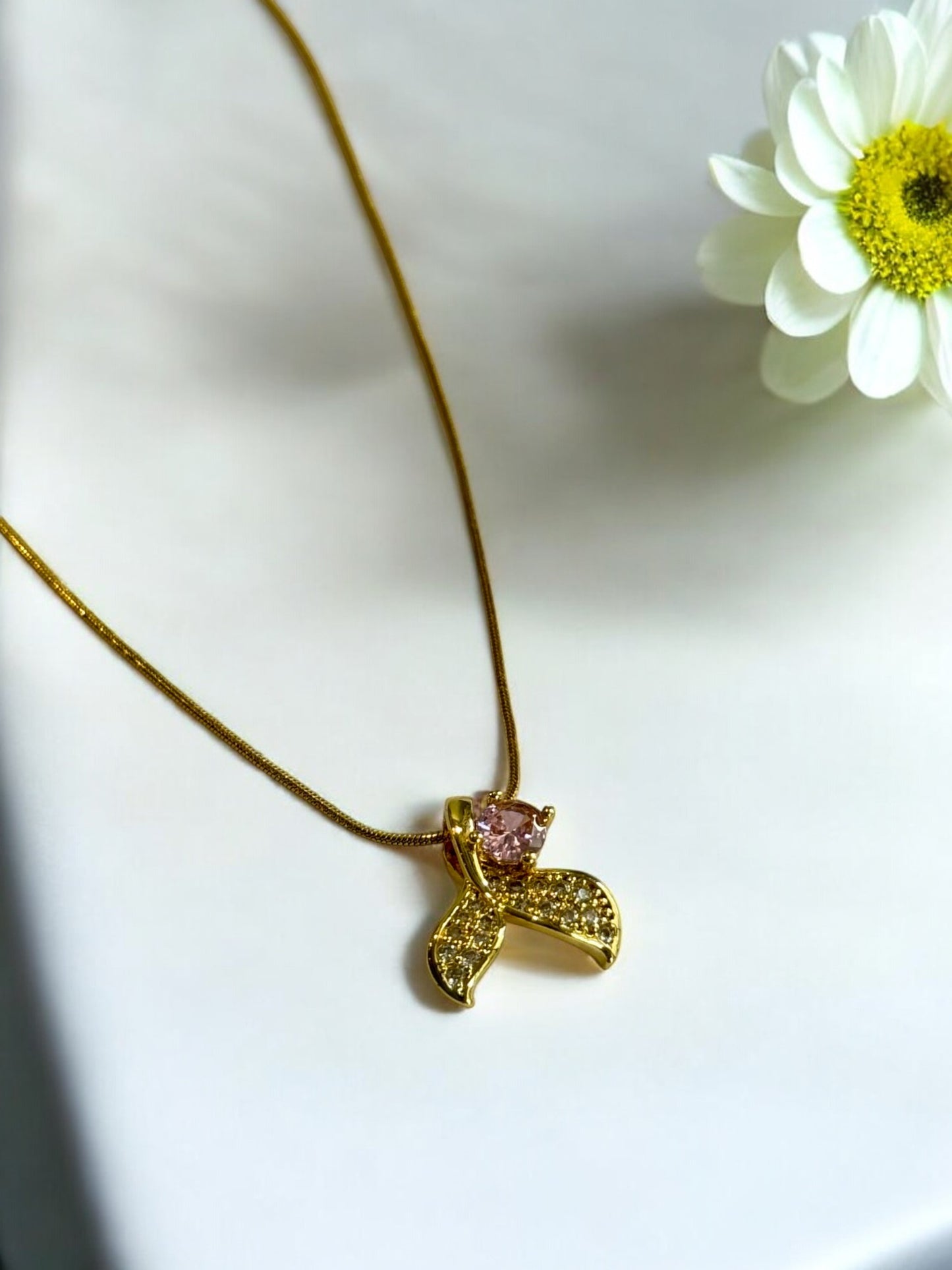 PINK DIAMOND RODRIGO NECKLACE