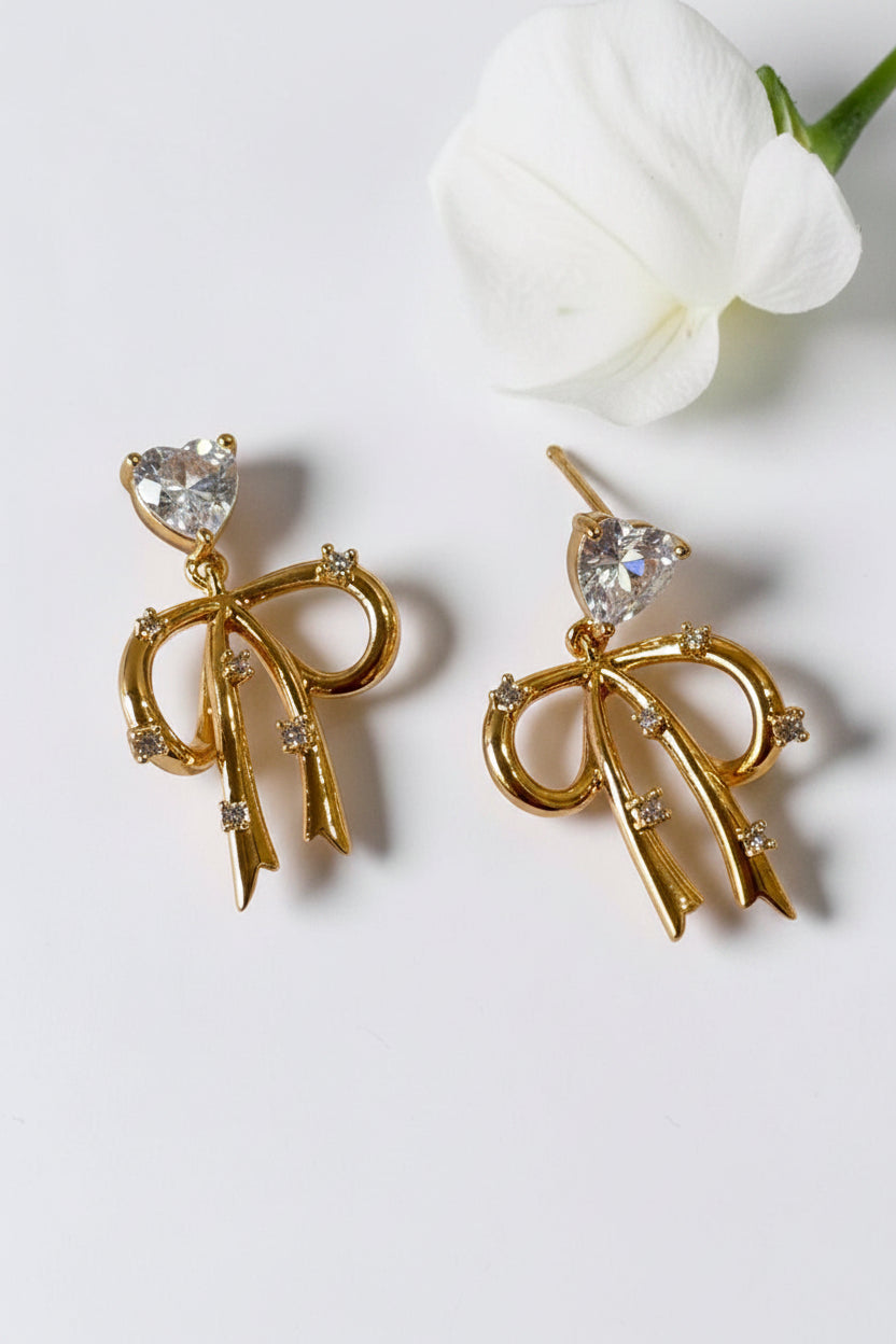 DIAMOND HEART BOW VERIE EARRINGS