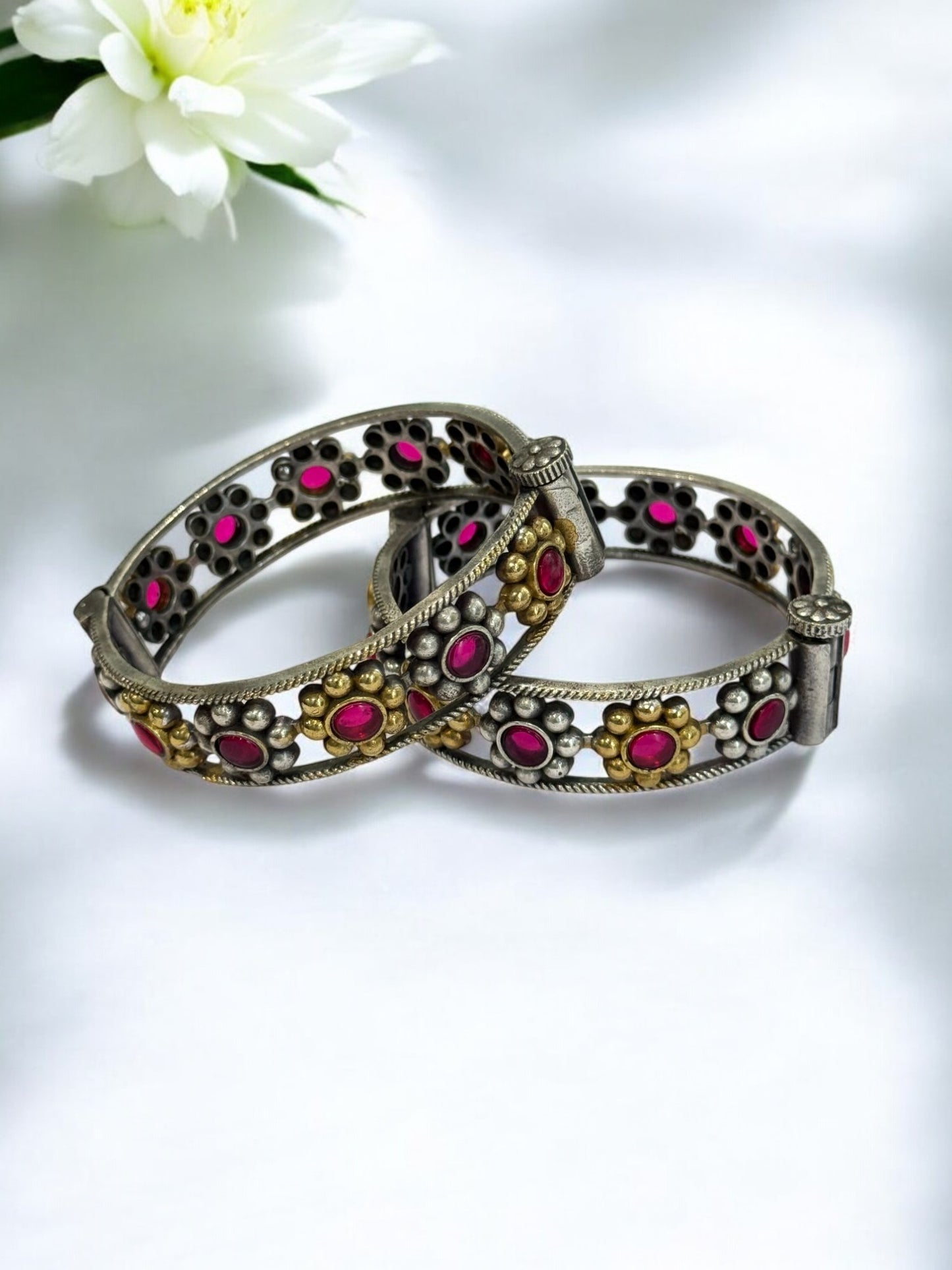 PINK KIHU GERMAN SILVER BANGLE