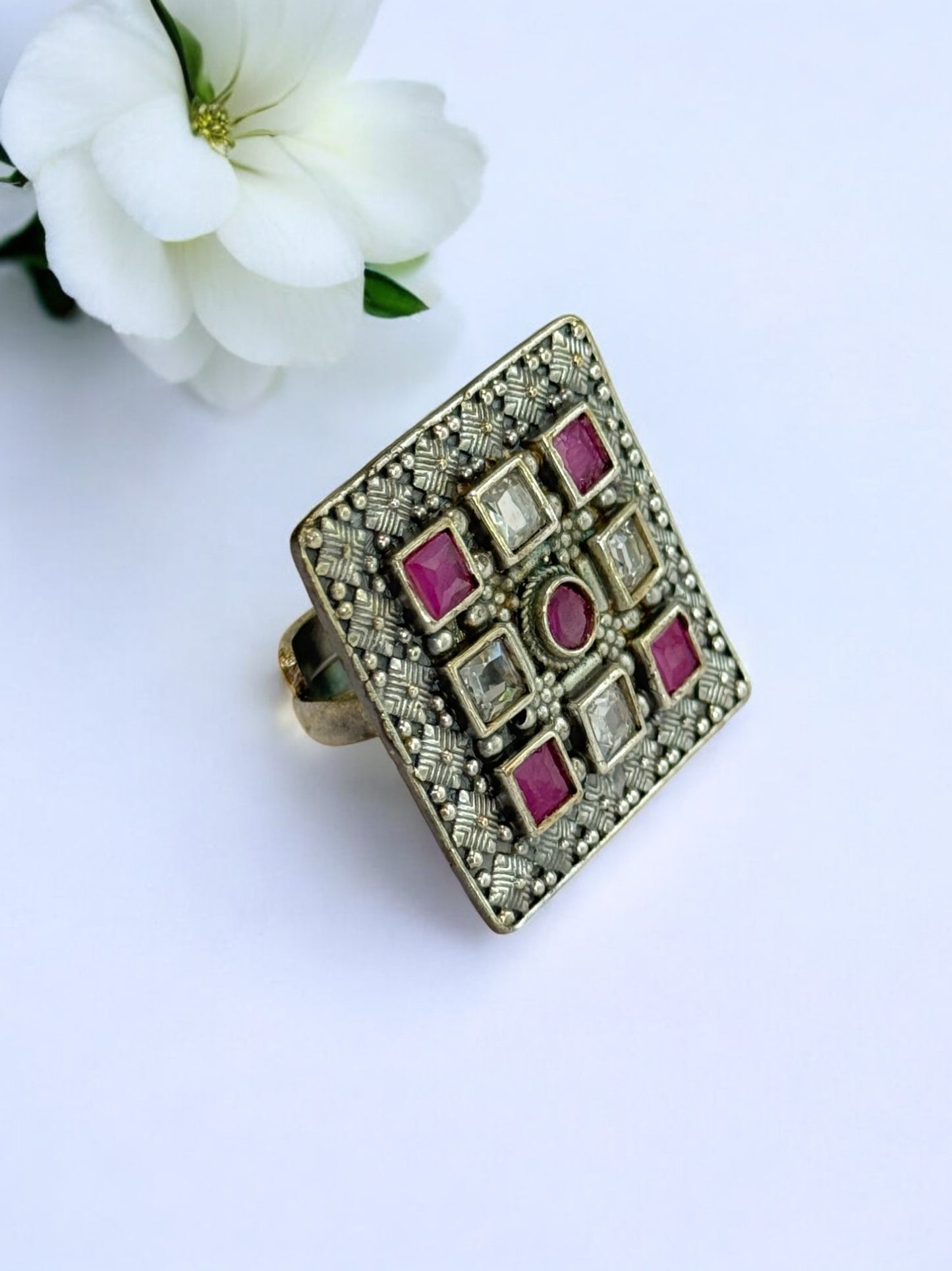 PINK WHITE ISHANI GERMAN SILVER RING