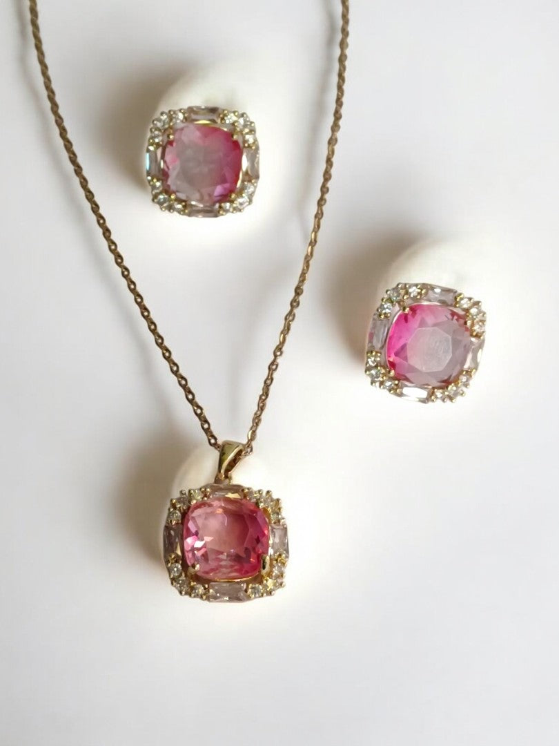 18K GOLD PLATED CHAIN WITH PINK STONE AND DIAMOND NECKLACE SET